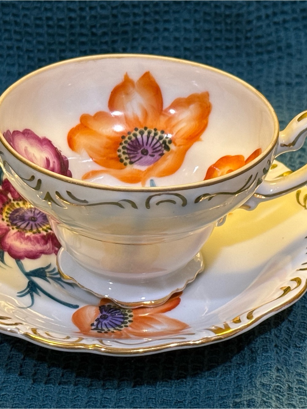 Porcelain Tea Cup and Saucer - Saji Handpainted “Anemone Coronaris